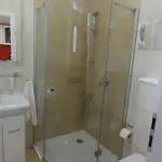 Roza Bed & Breakfast 3*
