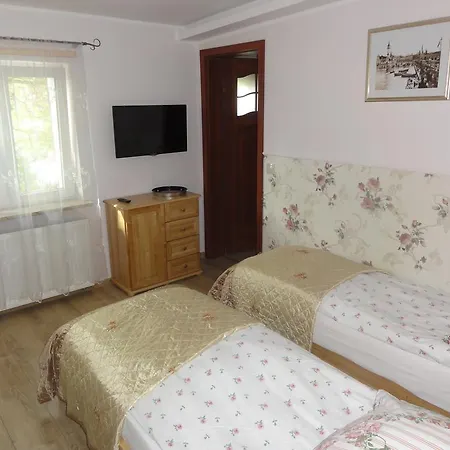 Nocleg ze śniadaniem Roza 3*