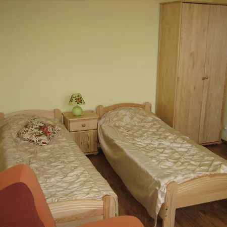 Oda ve Kahvaltı Roza 3*