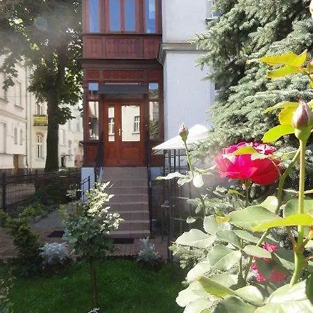 Nocleg ze śniadaniem Roza 3*