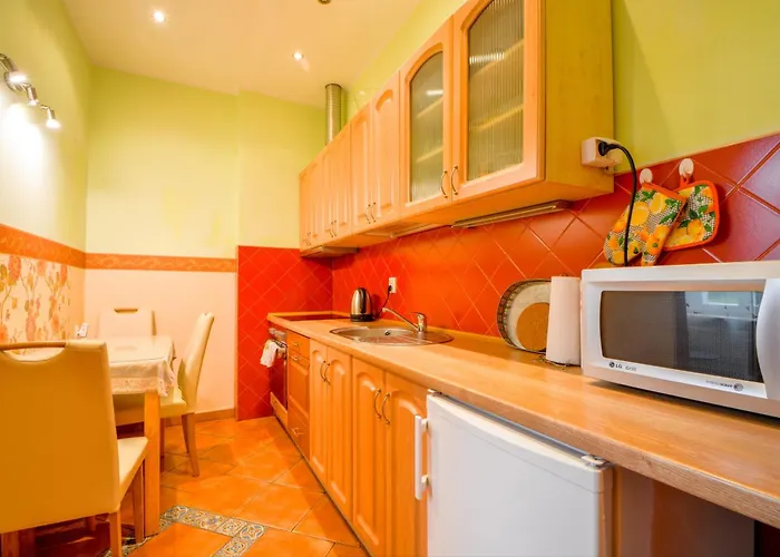 Roza فندق مبيت وإفطار 3*