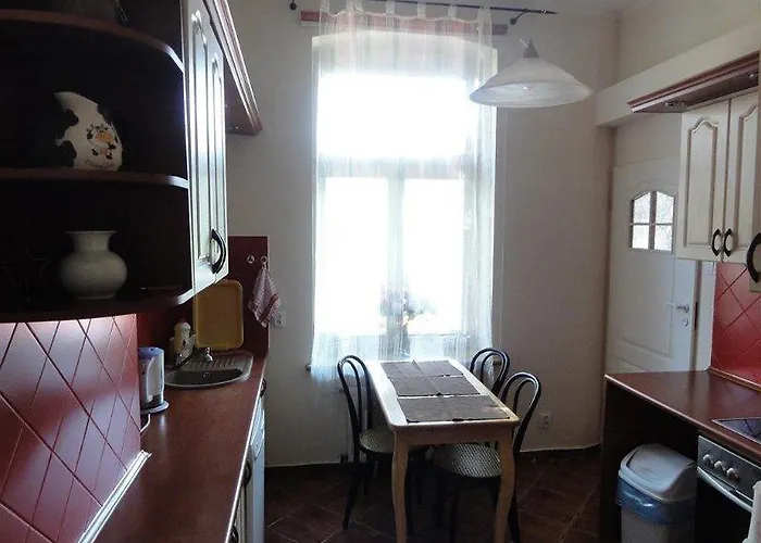 فندق مبيت وإفطار Roza 3*