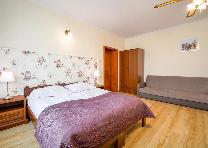 فندق مبيت وإفطار Roza 3*