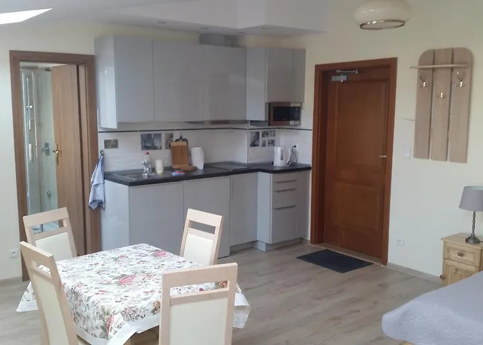 فندق مبيت وإفطار Roza